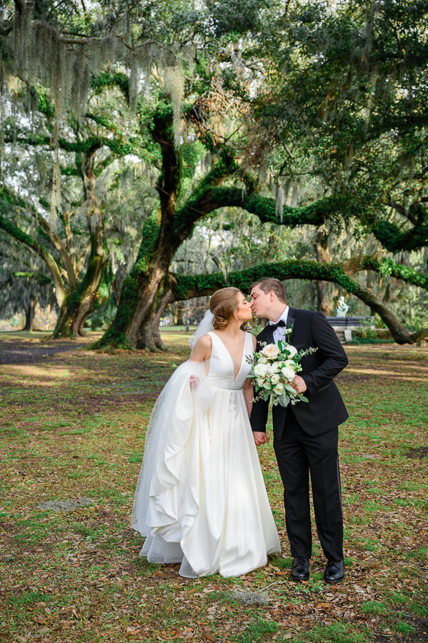 Southern Oaks NYE Wedding 2022 | Hallie & Zack